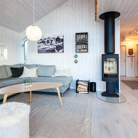 Feriehus Vaeranes- Ny hytte med flott utsikt