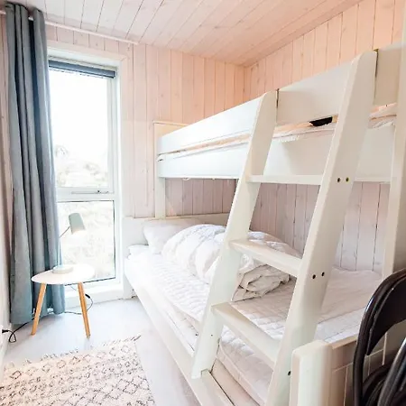 Feriehus Vaeranes- Ny hytte med flott utsikt Ramberg