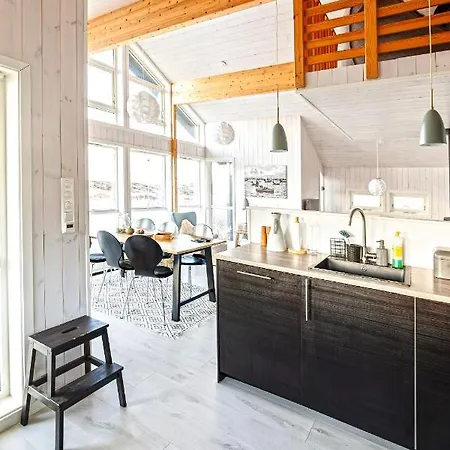 Vaeranes- Ny Med Flott Utsikt Ramberg