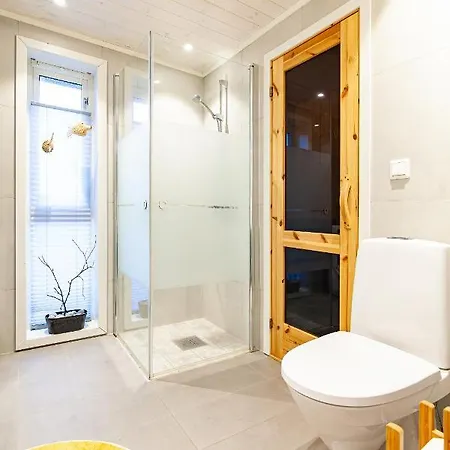 Vaeranes- Ny hytte med flott utsikt Feriehus Ramberg