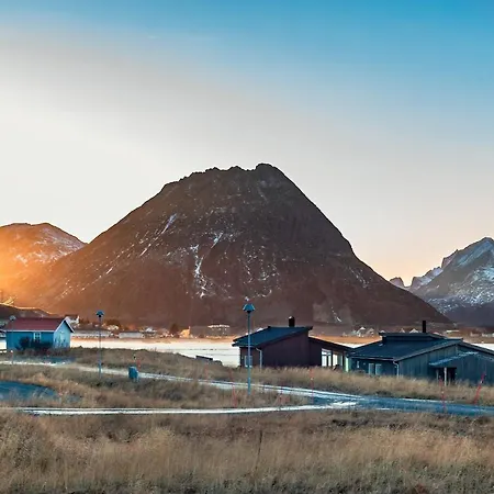 Feriehus Vaeranes- Ny hytte med flott utsikt *